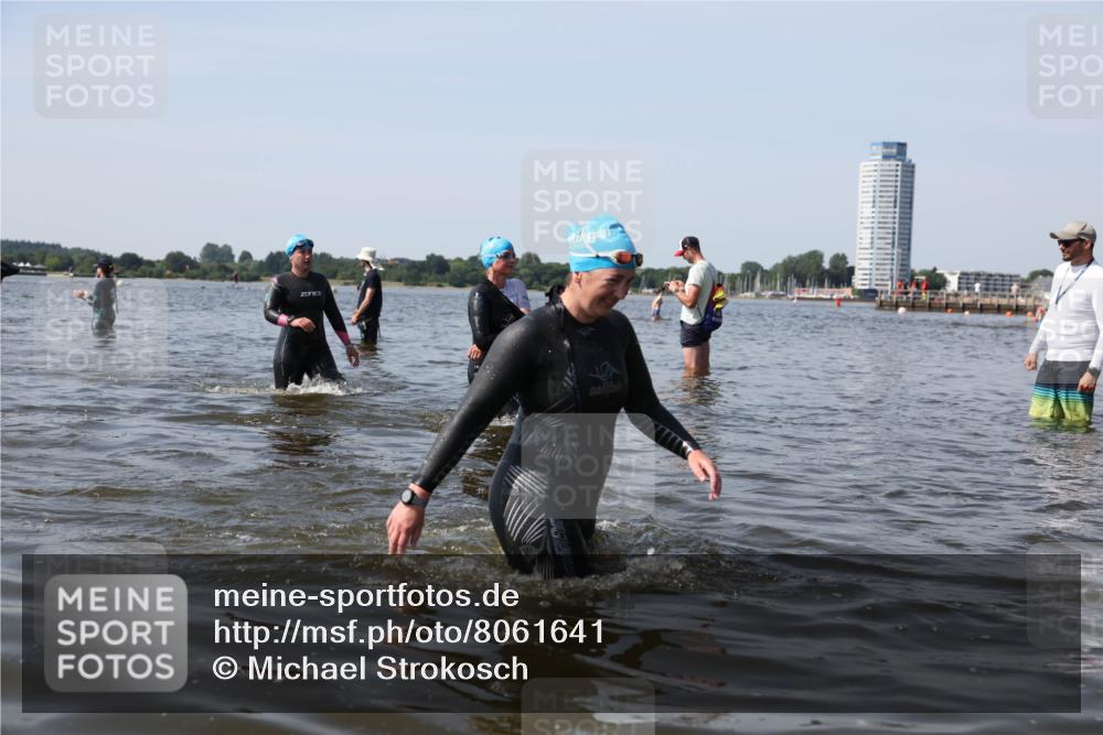 22.06.2025 - Viking Triathlon Michael Strokosch http://msf.ph/oto/8061641 22.06.2025 10:46:41 Schwimmen 60, 143, 206, 333, 479, 498, 515 meine-sportfotos.de