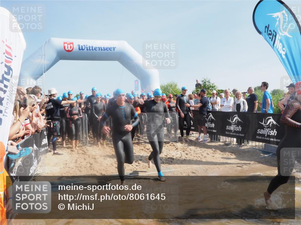22.06.2025 - Viking Triathlon MichiJ http://msf.ph/oto/8061645 22.06.2025 10:07:02 Schwimmen 64, 183, 244, 321, 328, 369, 431, 467, 468, 479, 494, 498, 533, 631, 649 meine-sportfotos.de
