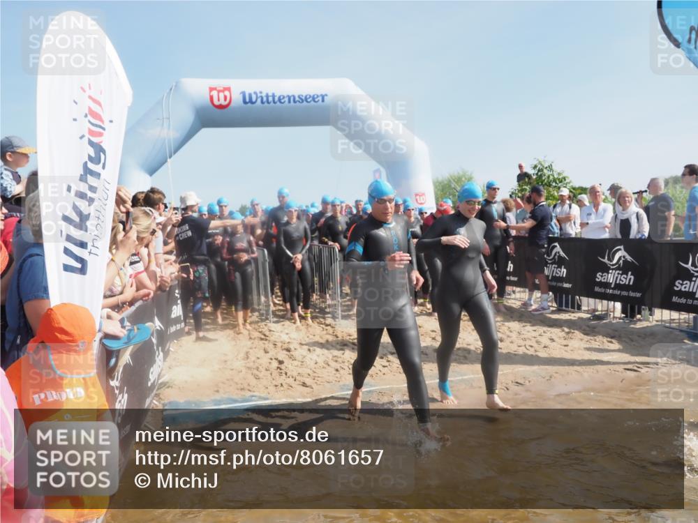 22.06.2025 - Viking Triathlon MichiJ http://msf.ph/oto/8061657 22.06.2025 10:07:02 Schwimmen 64, 183, 244, 321, 328, 369, 431, 467, 468, 479, 494, 498, 533, 631, 649 meine-sportfotos.de