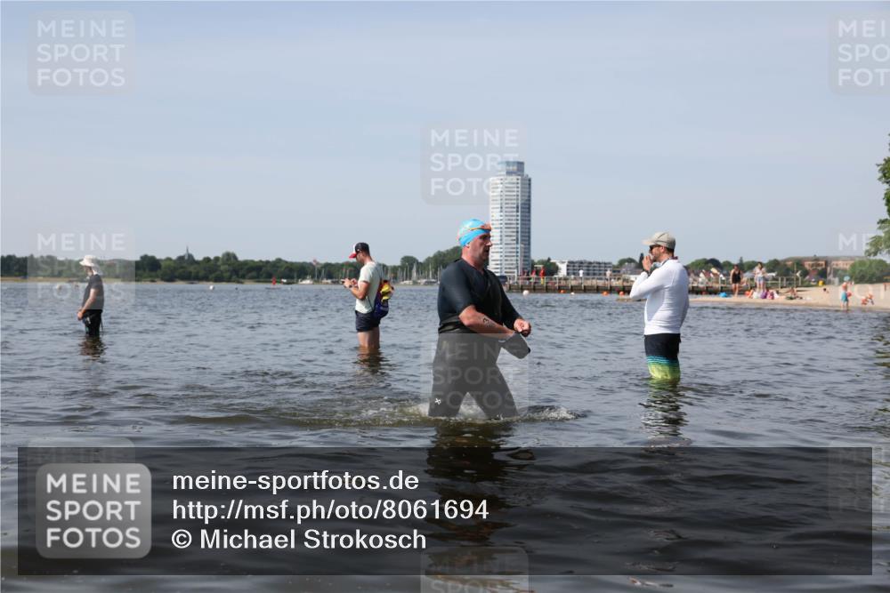 22.06.2025 - Viking Triathlon Michael Strokosch http://msf.ph/oto/8061694 22.06.2025 10:46:56 Schwimmen 36, 378, 498, 515 meine-sportfotos.de