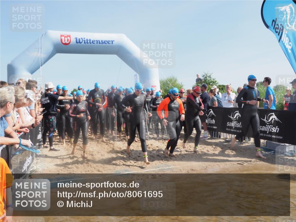 22.06.2025 - Viking Triathlon MichiJ http://msf.ph/oto/8061695 22.06.2025 10:07:06 Schwimmen 64, 123, 190, 244, 328, 369, 402, 431, 467, 494, 498, 519, 607, 631, 649 meine-sportfotos.de