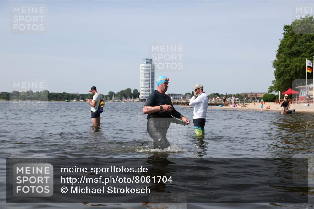 22.06.2025 - Viking Triathlon Michael Strokosch http://msf.ph/oto/8061704 22.06.2025 10:46:56 Schwimmen 36, 378, 498, 515 meine-sportfotos.de