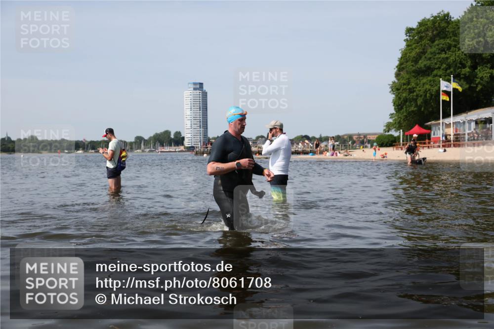 22.06.2025 - Viking Triathlon Michael Strokosch http://msf.ph/oto/8061708 22.06.2025 10:46:56 Schwimmen 36, 378, 498, 515 meine-sportfotos.de
