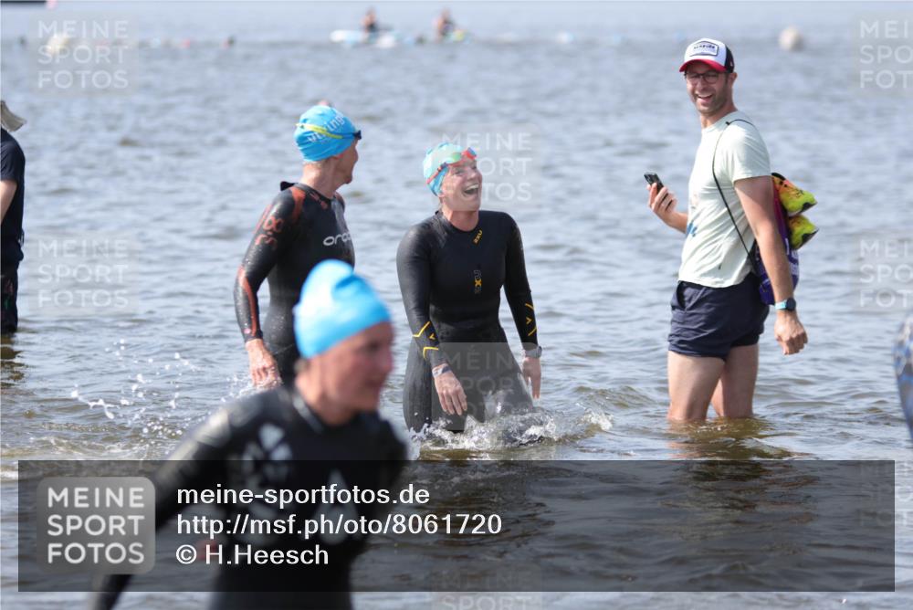 22.06.2025 - Viking Triathlon H.Heesch http://msf.ph/oto/8061720 22.06.2025 10:42:23 Schwimmen 16, 55, 65, 192, 281, 290, 318, 326, 427, 460, 465 meine-sportfotos.de