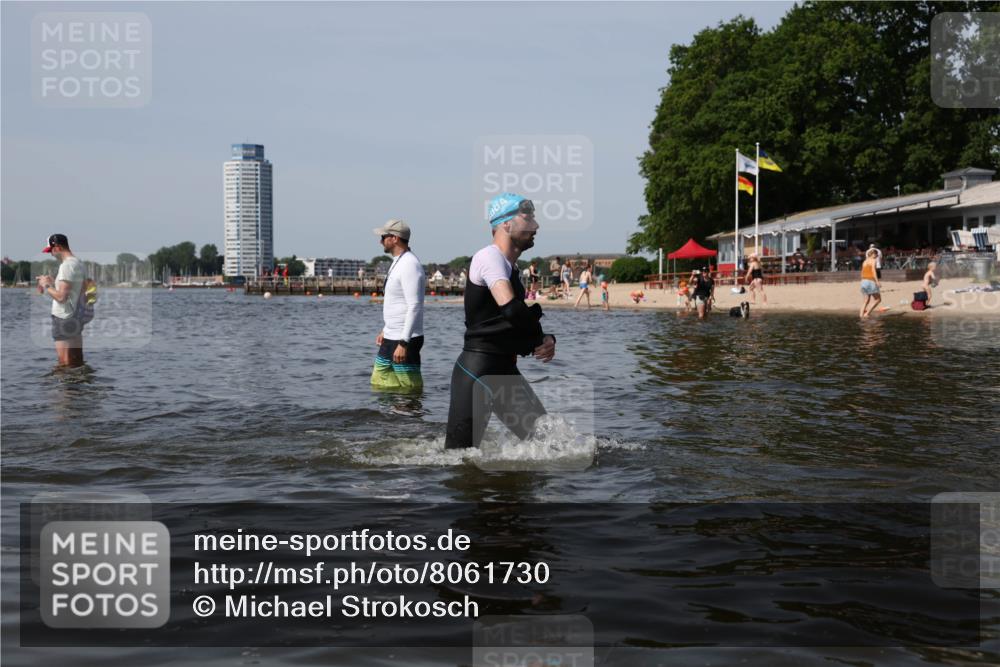22.06.2025 - Viking Triathlon Michael Strokosch http://msf.ph/oto/8061730 22.06.2025 10:47:02 Schwimmen 36, 51, 378 meine-sportfotos.de