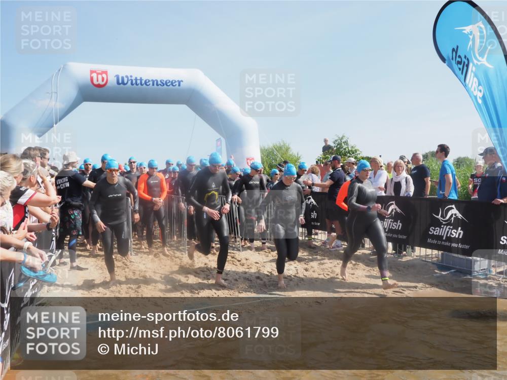 22.06.2025 - Viking Triathlon MichiJ http://msf.ph/oto/8061799 22.06.2025 10:07:11 Schwimmen 64, 123, 190, 201, 202, 223, 328, 402, 431, 463, 519, 607, 631, 637, 649 meine-sportfotos.de