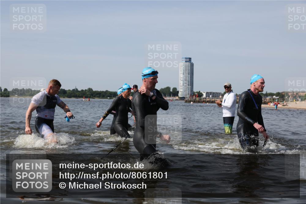 22.06.2025 - Viking Triathlon Michael Strokosch http://msf.ph/oto/8061801 22.06.2025 10:47:18 Schwimmen 51, 74, 76, 267, 421, 547 meine-sportfotos.de