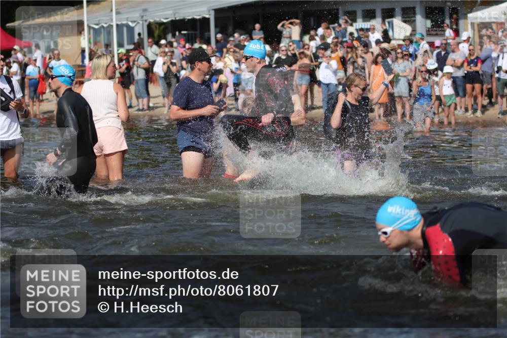 22.06.2025 - Viking Triathlon H.Heesch http://msf.ph/oto/8061807 22.06.2025 10:04:31 Schwimmen 146, 209, 238, 239, 327, 335, 375, 419, 447, 457, 482, 506, 514, 629, 662 meine-sportfotos.de