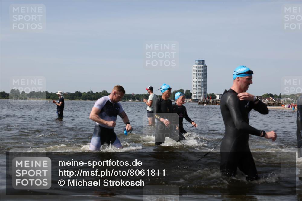 22.06.2025 - Viking Triathlon Michael Strokosch http://msf.ph/oto/8061811 22.06.2025 10:47:19 Schwimmen 51, 74, 76, 267, 421, 547 meine-sportfotos.de