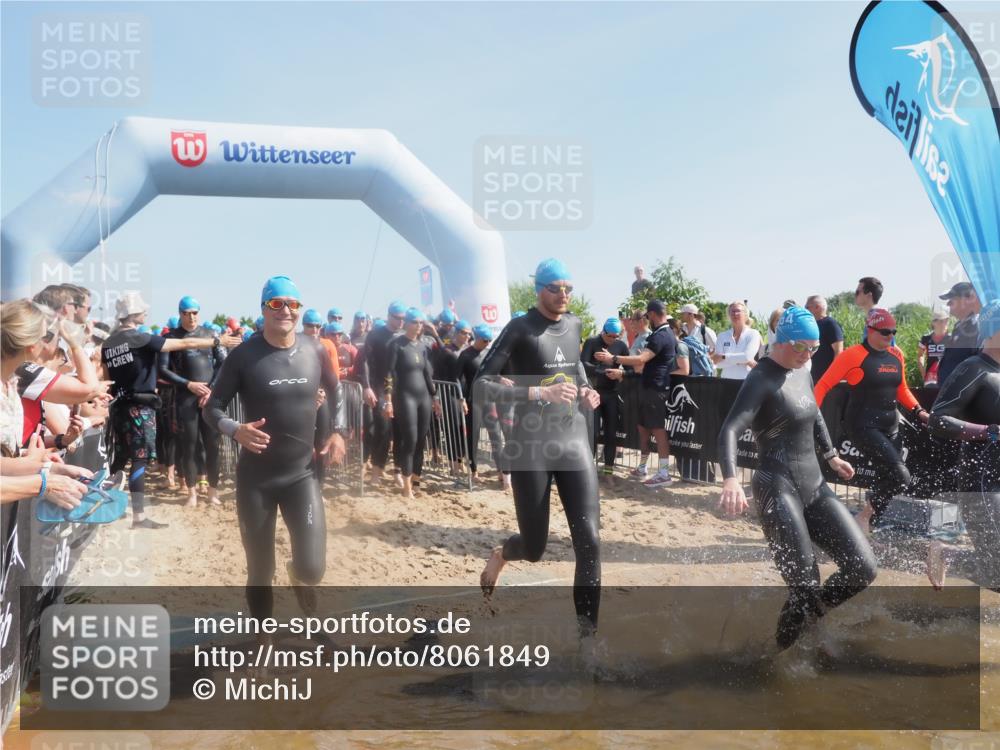 22.06.2025 - Viking Triathlon MichiJ http://msf.ph/oto/8061849 22.06.2025 10:07:12 Schwimmen 64, 123, 190, 201, 202, 223, 328, 402, 431, 463, 519, 607, 631, 637, 649 meine-sportfotos.de