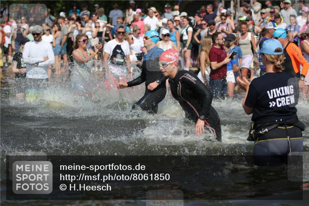 22.06.2025 - Viking Triathlon H.Heesch http://msf.ph/oto/8061850 22.06.2025 10:04:36 Schwimmen 55, 85, 146, 238, 245, 327, 375, 428, 457, 482, 506, 514, 550, 629, 662 meine-sportfotos.de