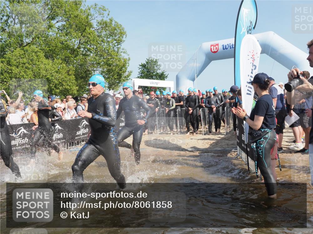 22.06.2025 - Viking Triathlon KatJ http://msf.ph/oto/8061858 22.06.2025 10:01:13 Schwimmen 53, 131, 147, 173, 214, 294, 330, 341, 443, 444, 488 meine-sportfotos.de
