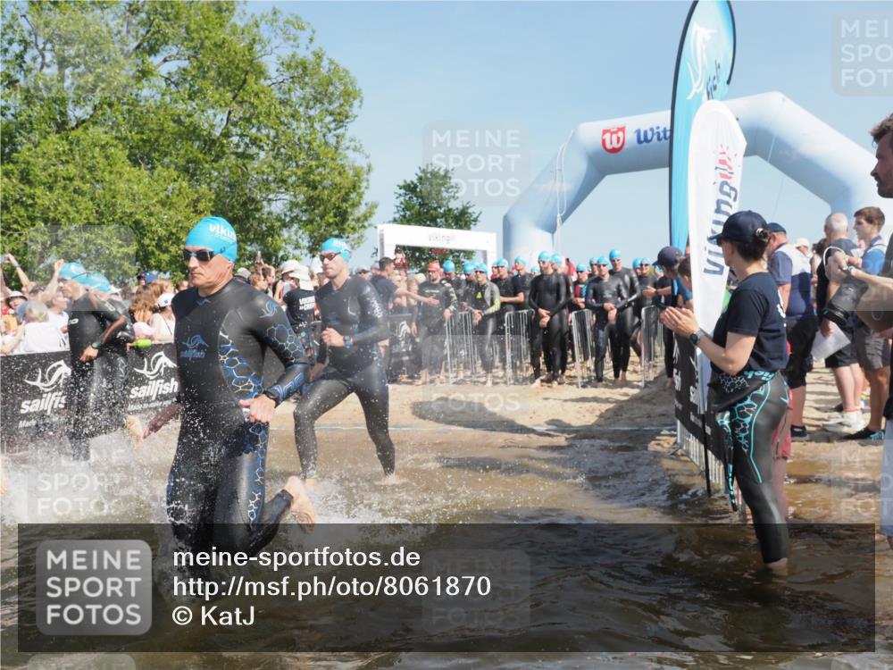 22.06.2025 - Viking Triathlon KatJ http://msf.ph/oto/8061870 22.06.2025 10:01:13 Schwimmen 53, 131, 147, 173, 214, 294, 330, 341, 443, 444, 488 meine-sportfotos.de