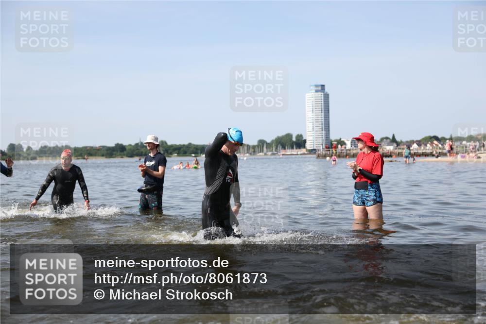22.06.2025 - Viking Triathlon Michael Strokosch http://msf.ph/oto/8061873 22.06.2025 10:27:02 Schwimmen 52, 81, 145, 288, 623, 661 meine-sportfotos.de