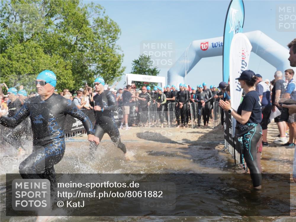 22.06.2025 - Viking Triathlon KatJ http://msf.ph/oto/8061882 22.06.2025 10:01:14 Schwimmen 38, 53, 131, 147, 173, 214, 284, 287, 311, 330, 341, 443, 444, 488, 643 meine-sportfotos.de