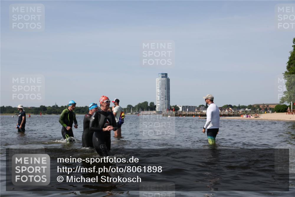 22.06.2025 - Viking Triathlon Michael Strokosch http://msf.ph/oto/8061898 22.06.2025 10:47:36 Schwimmen 23, 71, 84, 183, 261, 606 meine-sportfotos.de
