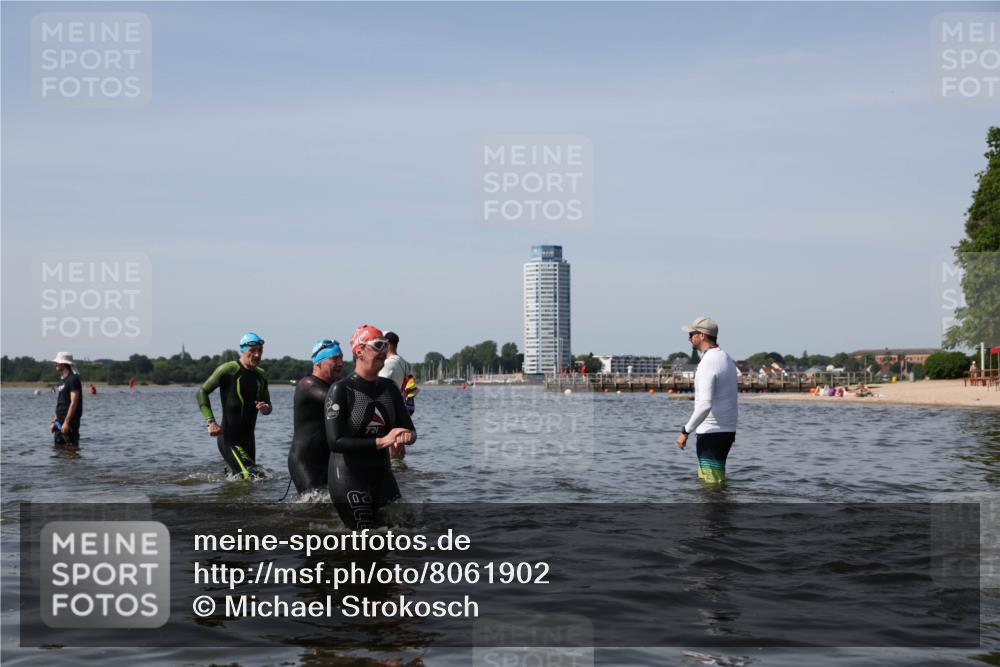 22.06.2025 - Viking Triathlon Michael Strokosch http://msf.ph/oto/8061902 22.06.2025 10:47:36 Schwimmen 23, 71, 84, 183, 261, 606 meine-sportfotos.de