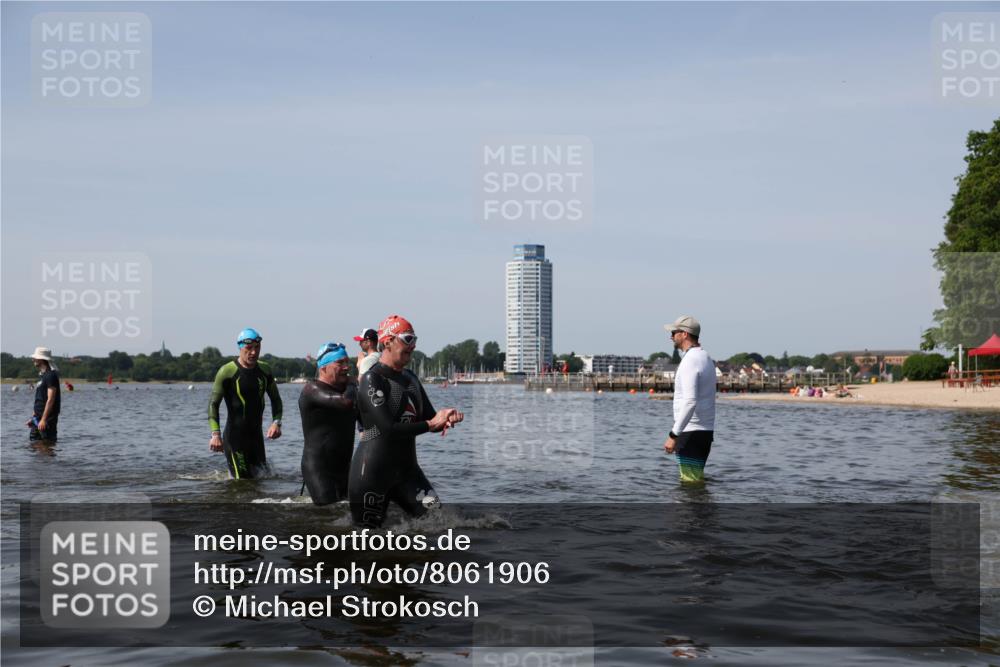 22.06.2025 - Viking Triathlon Michael Strokosch http://msf.ph/oto/8061906 22.06.2025 10:47:37 Schwimmen 23, 71, 84, 183, 261, 606 meine-sportfotos.de