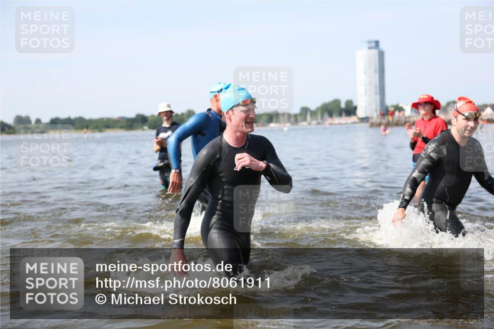 22.06.2025 - Viking Triathlon Michael Strokosch http://msf.ph/oto/8061911 22.06.2025 10:27:05 Schwimmen 52, 81, 145, 288, 623, 661 meine-sportfotos.de