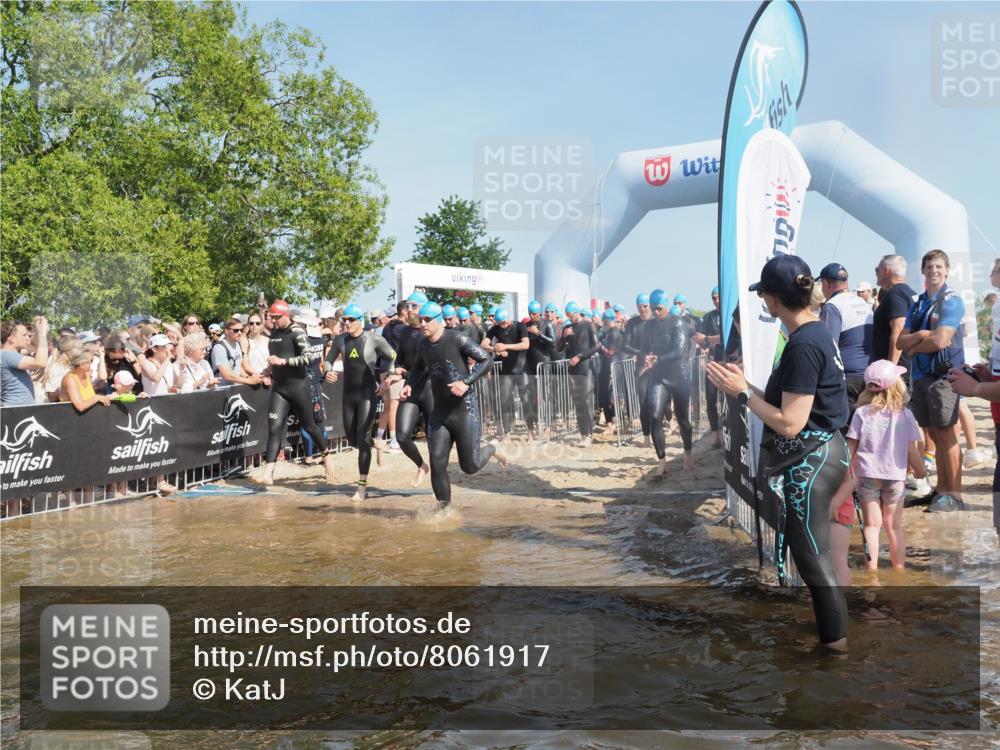 22.06.2025 - Viking Triathlon KatJ http://msf.ph/oto/8061917 22.06.2025 10:01:17 Schwimmen 38, 53, 131, 147, 173, 214, 284, 287, 311, 330, 341, 443, 444, 488, 643 meine-sportfotos.de