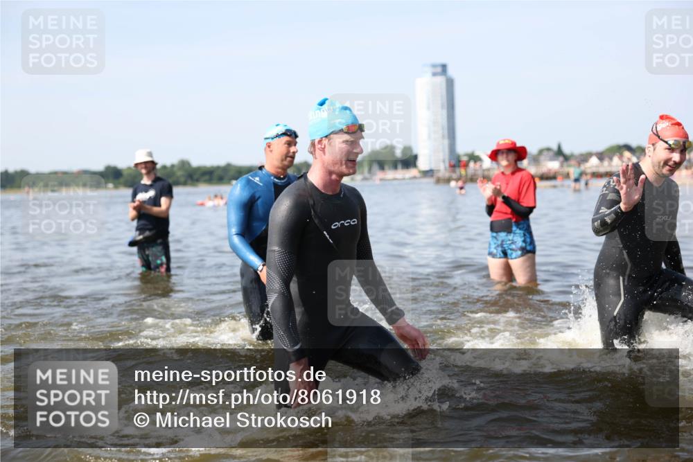 22.06.2025 - Viking Triathlon Michael Strokosch http://msf.ph/oto/8061918 22.06.2025 10:27:06 Schwimmen 52, 81, 145, 288, 623, 661 meine-sportfotos.de