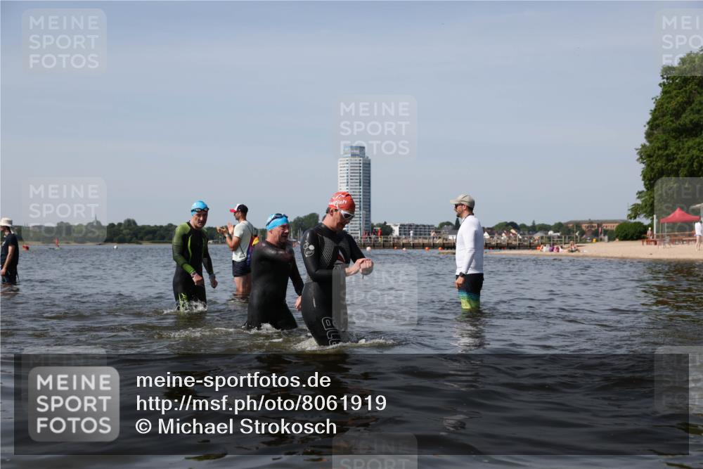 22.06.2025 - Viking Triathlon Michael Strokosch http://msf.ph/oto/8061919 22.06.2025 10:47:37 Schwimmen 23, 71, 84, 183, 261, 606 meine-sportfotos.de