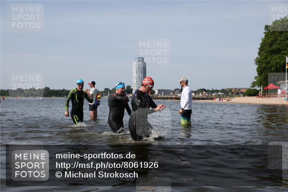 22.06.2025 - Viking Triathlon Michael Strokosch http://msf.ph/oto/8061926 22.06.2025 10:47:38 Schwimmen 23, 71, 84, 183, 261, 452, 606 meine-sportfotos.de