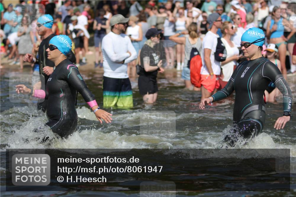 22.06.2025 - Viking Triathlon H.Heesch http://msf.ph/oto/8061947 22.06.2025 10:04:48 Schwimmen 29, 55, 70, 72, 85, 86, 245, 248, 281, 312, 316, 411, 428, 515, 550 meine-sportfotos.de