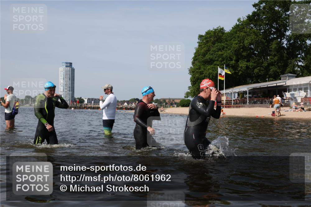 22.06.2025 - Viking Triathlon Michael Strokosch http://msf.ph/oto/8061962 22.06.2025 10:47:39 Schwimmen 23, 71, 84, 183, 261, 452, 606 meine-sportfotos.de
