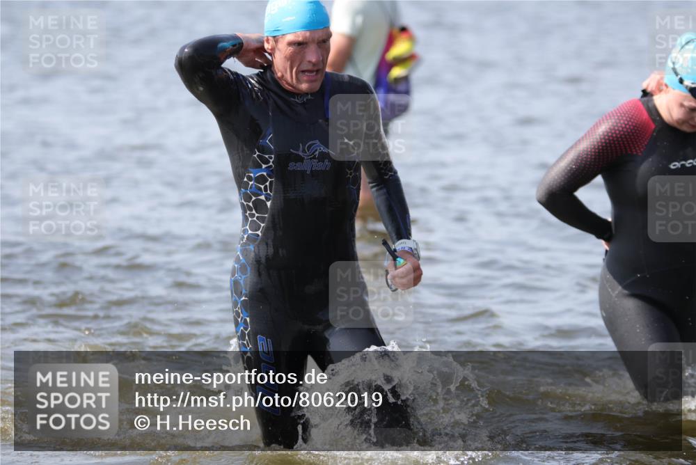 22.06.2025 - Viking Triathlon H.Heesch http://msf.ph/oto/8062019 22.06.2025 10:43:20 Schwimmen 31, 109, 110, 115, 167, 257, 328, 483, 501, 620 meine-sportfotos.de