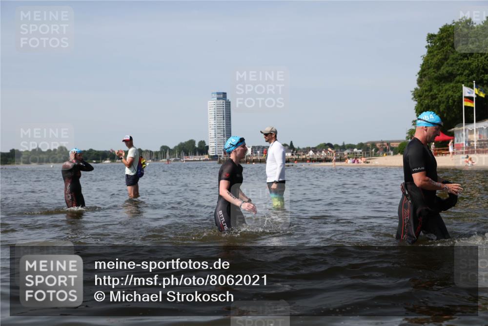 22.06.2025 - Viking Triathlon Michael Strokosch http://msf.ph/oto/8062021 22.06.2025 10:47:48 Schwimmen 71, 84, 183, 190, 223, 261, 285, 452, 606 meine-sportfotos.de