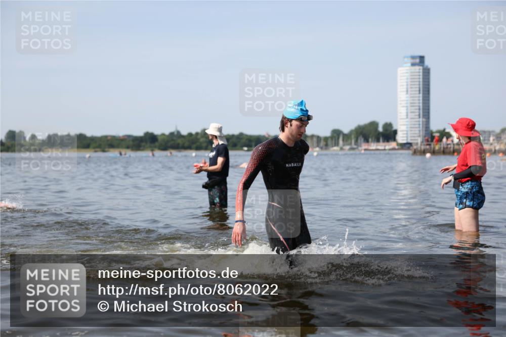 22.06.2025 - Viking Triathlon Michael Strokosch http://msf.ph/oto/8062022 22.06.2025 10:27:29 Schwimmen 1, 272, 286, 611 meine-sportfotos.de