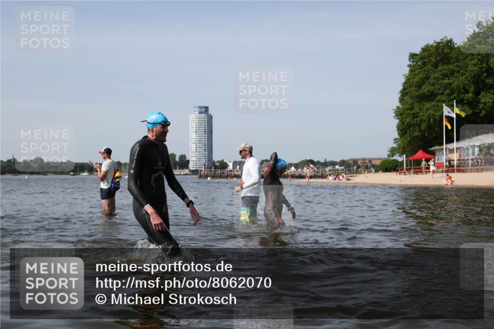 22.06.2025 - Viking Triathlon Michael Strokosch http://msf.ph/oto/8062070 22.06.2025 10:47:52 Schwimmen 71, 84, 190, 223, 285, 452 meine-sportfotos.de