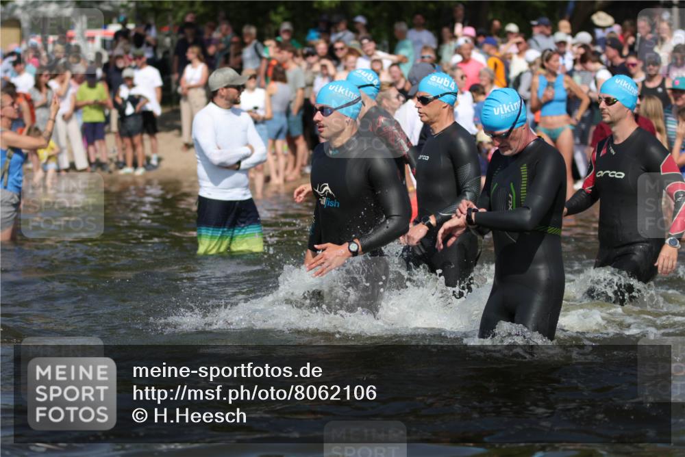 22.06.2025 - Viking Triathlon H.Heesch http://msf.ph/oto/8062106 22.06.2025 10:05:07 Schwimmen 94, 197, 232, 291, 362, 386, 388, 395, 407, 416, 423, 500, 605, 620, 627 meine-sportfotos.de