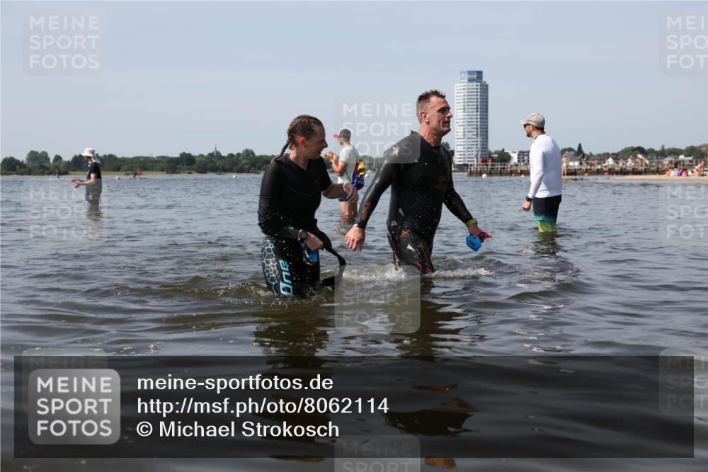22.06.2025 - Viking Triathlon Michael Strokosch http://msf.ph/oto/8062114 22.06.2025 10:48:10 Schwimmen 37, 364 meine-sportfotos.de