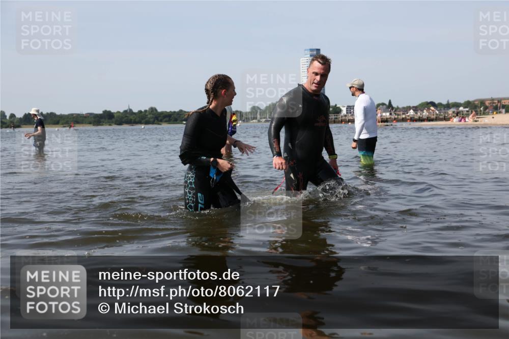22.06.2025 - Viking Triathlon Michael Strokosch http://msf.ph/oto/8062117 22.06.2025 10:48:11 Schwimmen 37, 364 meine-sportfotos.de