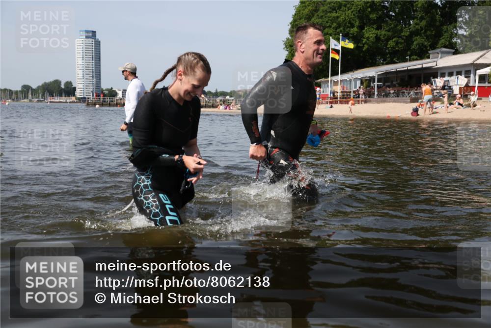 22.06.2025 - Viking Triathlon Michael Strokosch http://msf.ph/oto/8062138 22.06.2025 10:48:12 Schwimmen 37, 364 meine-sportfotos.de