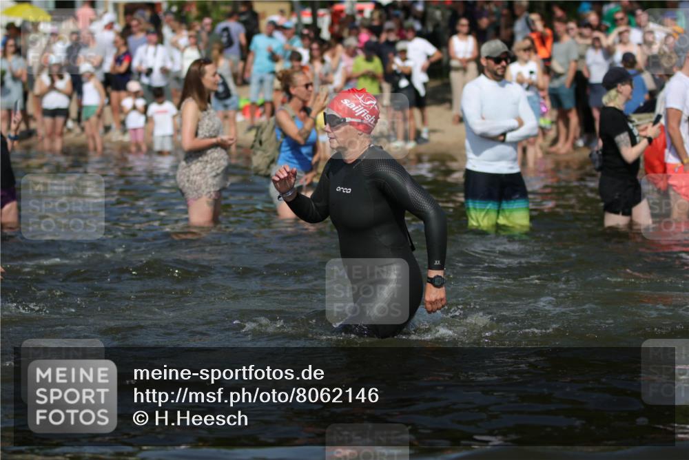 22.06.2025 - Viking Triathlon H.Heesch http://msf.ph/oto/8062146 22.06.2025 10:05:10 Schwimmen 94, 171, 172, 232, 291, 346, 386, 388, 389, 395, 407, 418, 500, 605, 627 meine-sportfotos.de