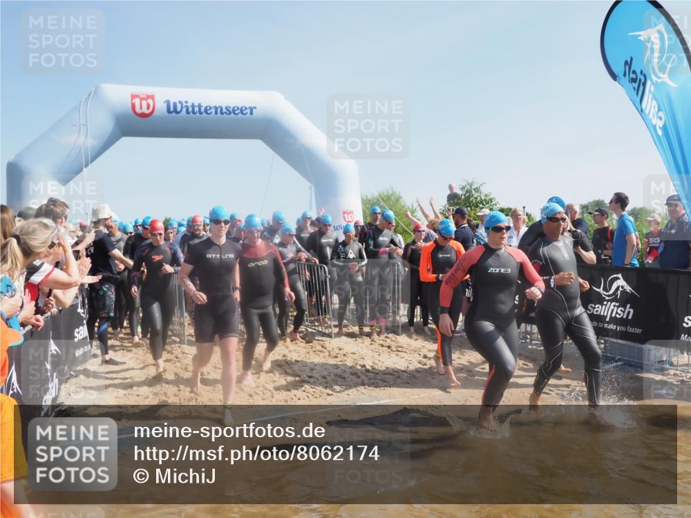22.06.2025 - Viking Triathlon MichiJ http://msf.ph/oto/8062174 22.06.2025 10:07:32 Schwimmen 23, 121, 155, 213, 235, 256, 270, 285, 317, 342, 343, 353, 421, 476, 484, 531, 615 meine-sportfotos.de
