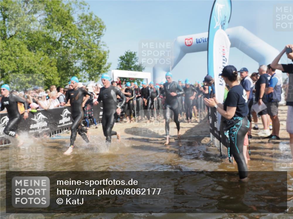 22.06.2025 - Viking Triathlon KatJ http://msf.ph/oto/8062177 22.06.2025 10:01:23 Schwimmen 38, 53, 173, 203, 214, 216, 224, 284, 287, 311, 341, 381, 393, 444, 643 meine-sportfotos.de