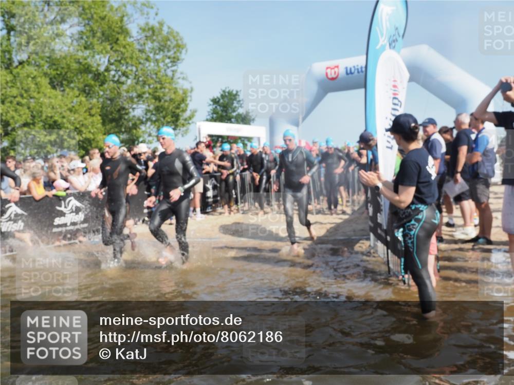 22.06.2025 - Viking Triathlon KatJ http://msf.ph/oto/8062186 22.06.2025 10:01:23 Schwimmen 38, 53, 173, 203, 214, 216, 224, 284, 287, 311, 341, 381, 393, 444, 643 meine-sportfotos.de