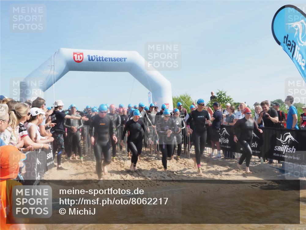 22.06.2025 - Viking Triathlon MichiJ http://msf.ph/oto/8062217 22.06.2025 10:07:36 Schwimmen 23, 121, 143, 213, 235, 270, 285, 317, 342, 353, 363, 436, 476, 484, 547, 615, 621 meine-sportfotos.de