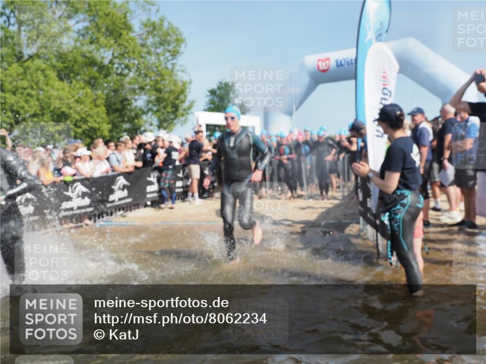 22.06.2025 - Viking Triathlon KatJ http://msf.ph/oto/8062234 22.06.2025 10:01:24 Schwimmen 38, 99, 203, 216, 224, 237, 284, 287, 311, 381, 393, 643 meine-sportfotos.de