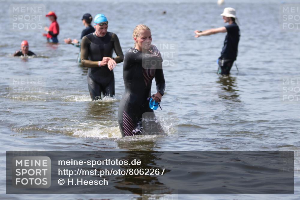 22.06.2025 - Viking Triathlon H.Heesch http://msf.ph/oto/8062267 22.06.2025 10:44:42 Schwimmen 18, 219, 440, 446, 638, 653 meine-sportfotos.de