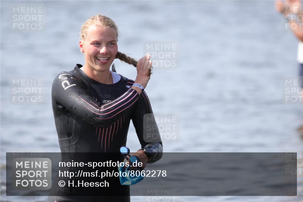 22.06.2025 - Viking Triathlon H.Heesch http://msf.ph/oto/8062278 22.06.2025 10:44:45 Schwimmen 18, 168, 440, 446, 638, 653 meine-sportfotos.de