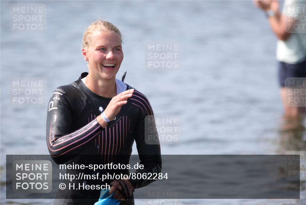 22.06.2025 - Viking Triathlon H.Heesch http://msf.ph/oto/8062284 22.06.2025 10:44:46 Schwimmen 18, 39, 168, 440, 446, 638, 653 meine-sportfotos.de