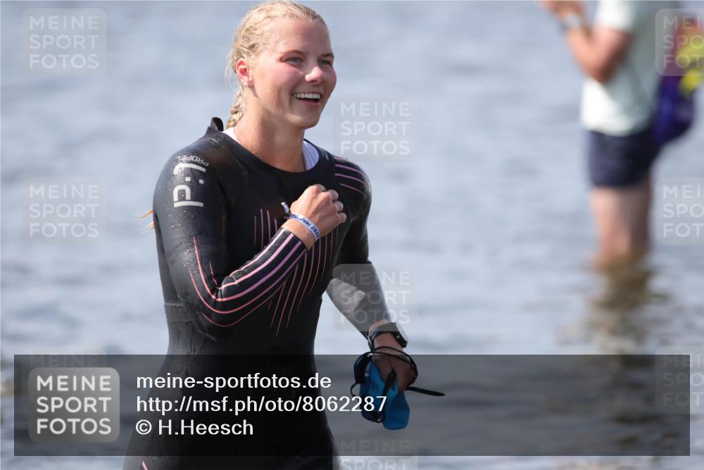 22.06.2025 - Viking Triathlon H.Heesch http://msf.ph/oto/8062287 22.06.2025 10:44:46 Schwimmen 18, 39, 168, 440, 446, 638, 653 meine-sportfotos.de
