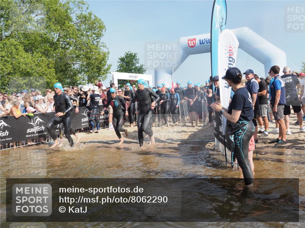 22.06.2025 - Viking Triathlon KatJ http://msf.ph/oto/8062290 22.06.2025 10:01:28 Schwimmen 38, 99, 162, 203, 216, 224, 226, 237, 284, 287, 311, 381, 393, 510, 643 meine-sportfotos.de