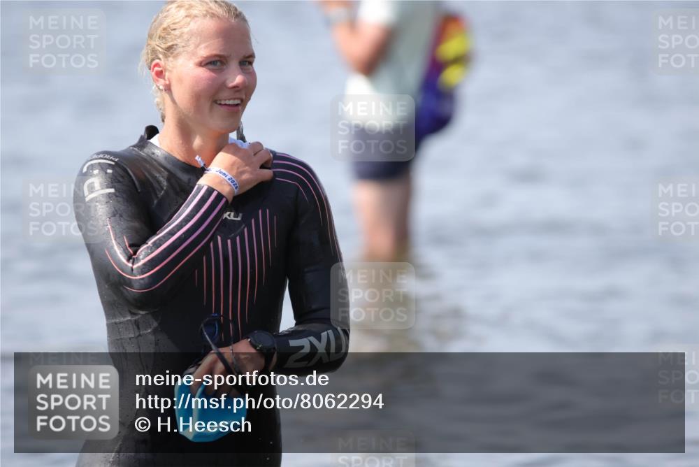 22.06.2025 - Viking Triathlon H.Heesch http://msf.ph/oto/8062294 22.06.2025 10:44:46 Schwimmen 18, 39, 168, 440, 446, 638, 653 meine-sportfotos.de