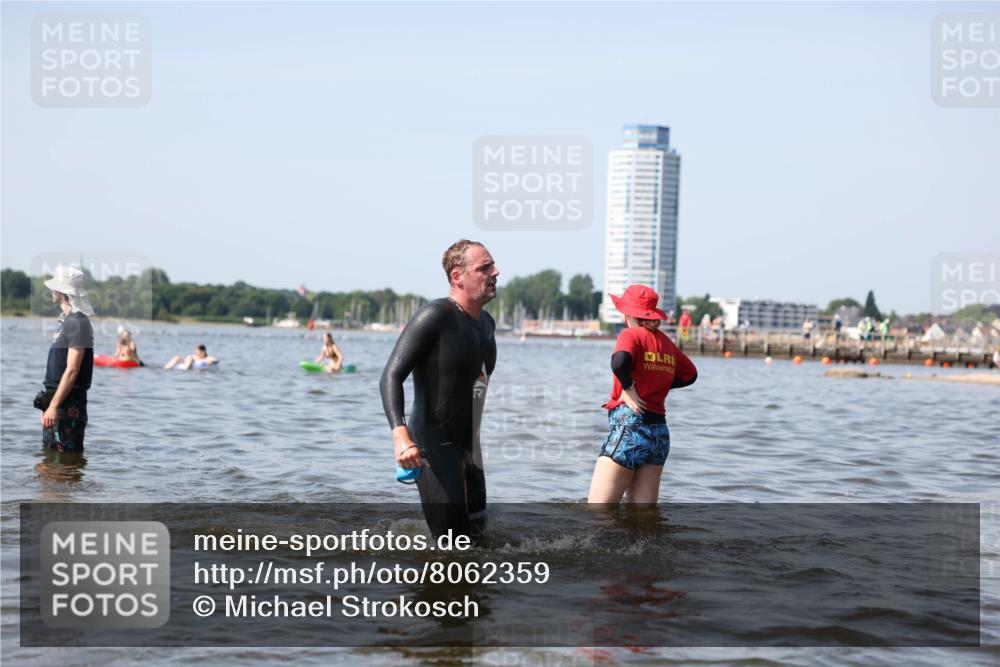22.06.2025 - Viking Triathlon Michael Strokosch http://msf.ph/oto/8062359 22.06.2025 10:28:08 Schwimmen 14, 178, 196, 289, 367, 401 meine-sportfotos.de